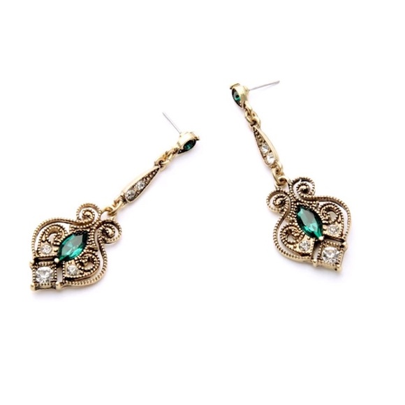 Vintage Gold Plated Crystal Drop Green Earrings - Picture 5 of 5